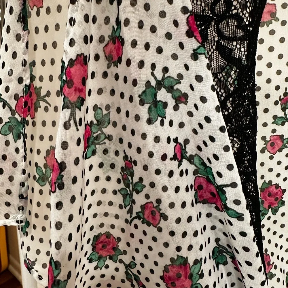 In Bloom Floral and Polka Dot Kimono Robe-no tag but never was used - Picture 3 of 5